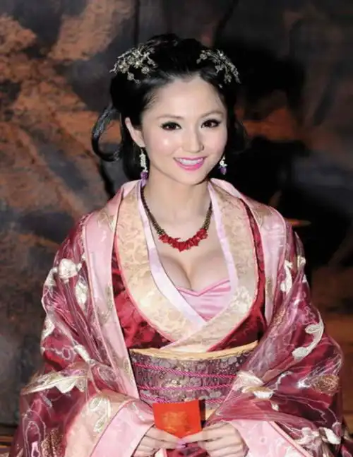 唯一死于木驴的人,临死前让儿子拼死报仇,成就了世界史最大帝国