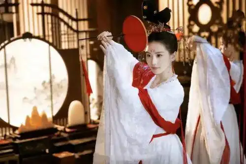 一念关山武功女刺客刘诗诗化身舞者,宿命纠葛的复仇之旅
