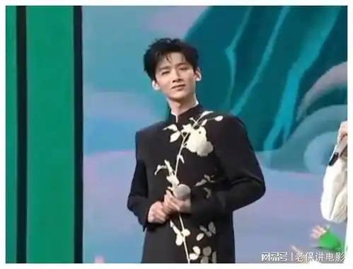 白敬亭乔欣发生什么了怎么就突然燃爆文娱热搜榜了
