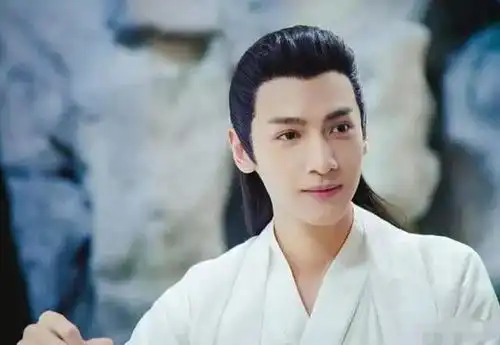 古装,时装都很帅的男星肖战,杨洋,霍建华入围,但都不及他
