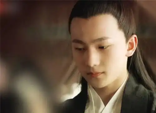 3个版本的贾宝玉,马天宇赢在气质,杨洋胜在颜值,却比不上他红楼梦欧阳奋强经典