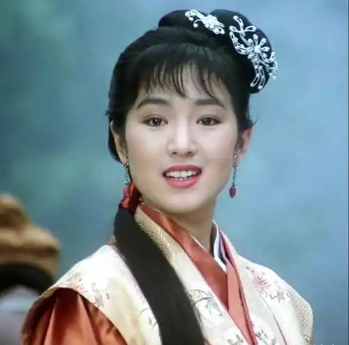 张艺谋父亲离世我有责任,我以晚年撑起母亲的晚年
