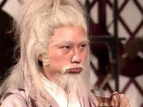 射雕英雄传此人武功超过周伯通,书中暗示,他也是虚竹的孙子
