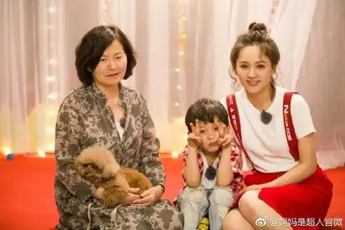 她被爆未婚生育,靠娃走红后揭晓神秘富豪生父,今又被爆已有二胎