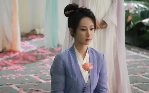 今年暑假靠电视剧爆红的明星,个个惹人爱,唯独她人人喊打
