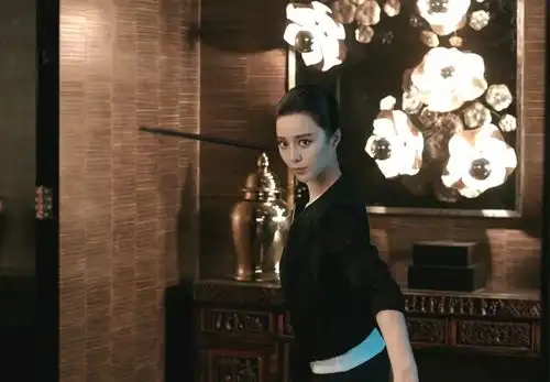 范冰冰喜忧参半,担任女一号的电影定档,但遗憾沦为网大
