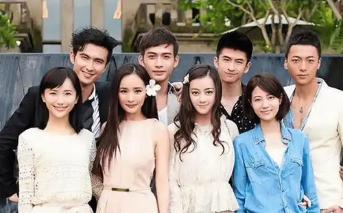 杨幂公司又出白眼狼刚红就要解约,网友是不是飘了
