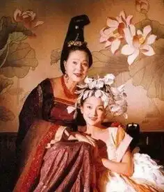 明天气温回升她为最爱的男人拒接吻戏,曾四获金马奖,50年金婚不离不弃