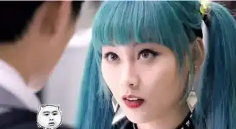 曾经的叛逆少女如今怎样少了非主流装扮,素颜也惊艳