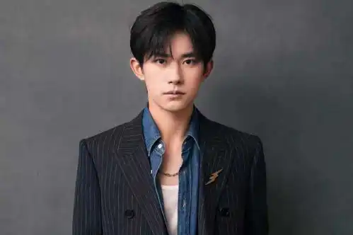 他们的火,占尽了天时地利人和,他们本人三观也很正