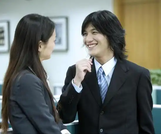 单身男同事频频示好,男女之间没有纯真友谊吗