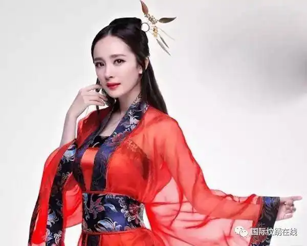 扶摇皇后杨幂晒剧照这才是你该拥有的眉型
