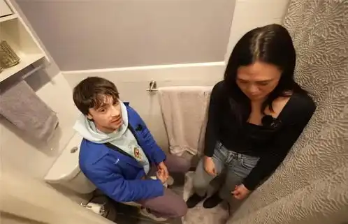 34岁大姑娘住进棒槌户型,7㎡蜗居一住就2年,网友太逼仄了
