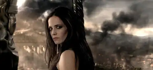 首部电影就飙车,法兰西纯真而原始的女神伊瓦格林五部电影推荐
