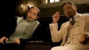 巨星珍贵合影周润发和尼古拉斯凯奇合影,一个脸圆,一个脸长
