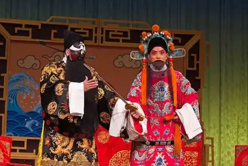 戏精们请注意明天开始这里将上演大戏
