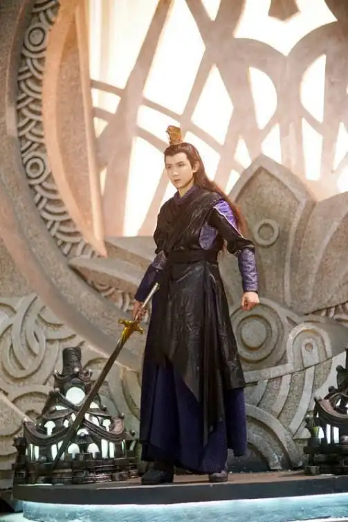 北灵少年志之大主宰,王源欧阳娜娜情侣互打,黑化模式开启了