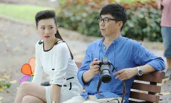 她是国家一级演员的妻子,丈夫工资都给她管,23年婚姻恩爱如初
