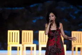 音乐剧阿姨和空少精彩演出剧照4
