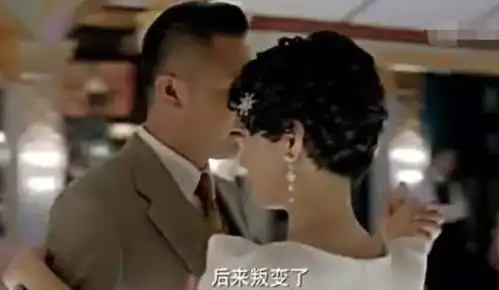 今晚1940烧脑谍战大剧剃刀边缘姜鹏宇身份暴露,危机重重
