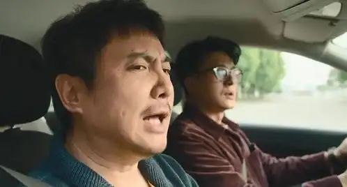 飞驰人生2剧照曝光,原来张弛没有死,还去驾校当了教练
