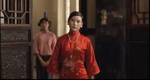 大红灯笼高高挂4个女人,同个命运