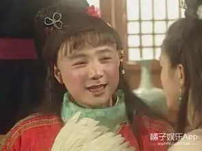 温婉娇憨挑逗狂放男演员穿起女装也是各有各的味道
