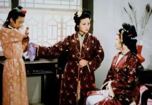 王夫人为何能够容忍其他女人分享自己的丈夫,且这个人还是赵姨娘