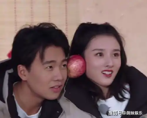 宋祖儿借走小梳子至今未还我说郭麒麟怎么剪寸头了