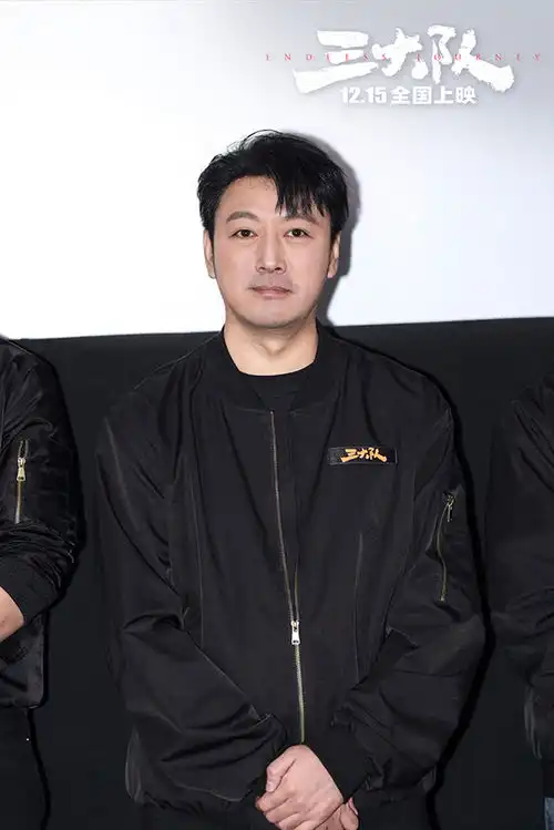 电影三大队首映礼任务完成警察感动落泪力赞细节鲜活有血有肉