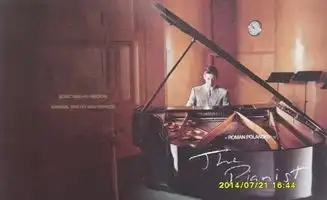 韩版蓝光kim铁盒罗曼波兰斯基钢琴师战地琴人thepianist幻彩版全区中字,奥斯卡最佳男主角导演改编剧本
