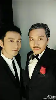 雷军将与黄晓明合拍新戏教父复古剧照亮相
