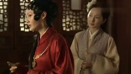 新版红楼梦小妾泼辣狠骂尤二姐,王熙凤袖手旁观暗喜
