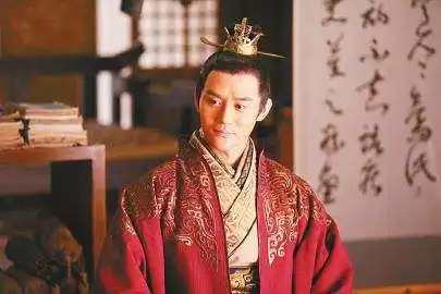 皇帝派人送来诏书和毒酒,赐大臣死,大臣下完一盘棋慷慨赴死
