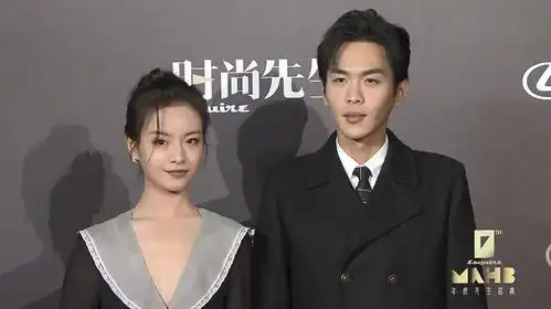 张若昀和李庚希出席时尚活动,离开了精修图后,这颜值真实存在
