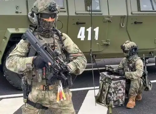 中国特种兵自购装备参加比赛是公发不好用吗