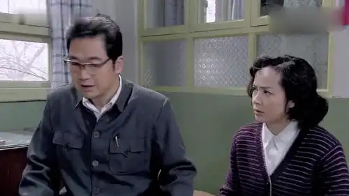 金婚文丽和燕妮吵架,赵丽颖多多却笑着看热闹,要不要这么可爱