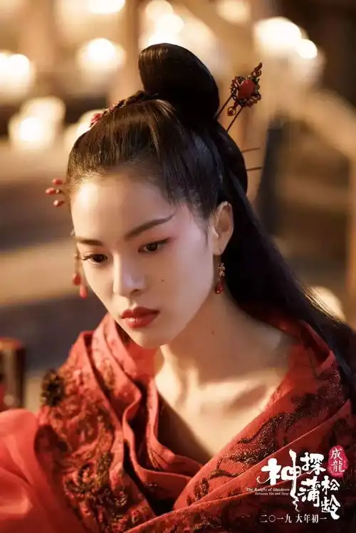 化妆能力过硬居然能省出一套房钟楚曦到底是个什么宝藏女明星