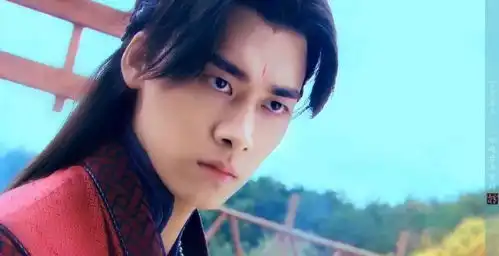 李易峰终止与亚瑟士合作,从默默无闻到巨星,只因一部戏
