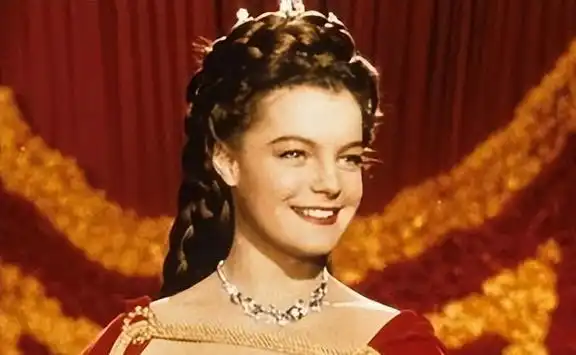 从天真烂漫的少女,到善良的皇后,茜茜公主演绎传奇的一生
