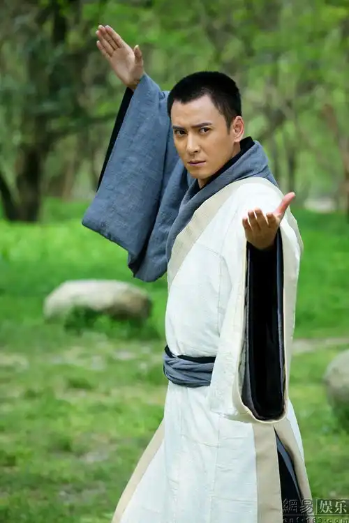 笑傲江湖韩栋海量剧照曝光
