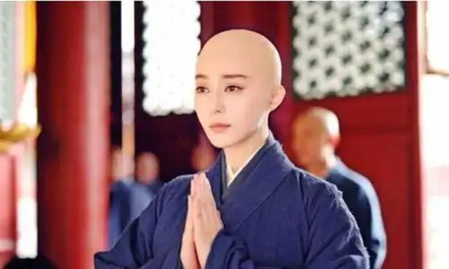 盘点女明星光头的样子,范冰冰变得秀气,小s眼神中透露着杀气
