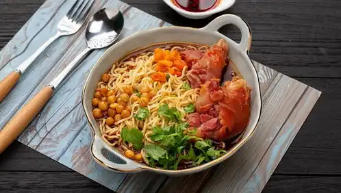 刚开学就卷高校上新狂飙猪脚面