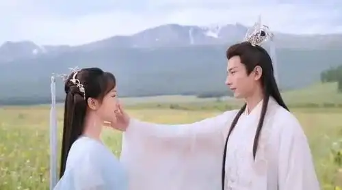 苍兰诀今晚开播,虞书欣王鹤棣主演,预约人数超400万,期待
