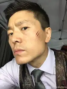 碟中谍6厕所里就开打,疑似杨亮微博自嘲上完厕所别洗手