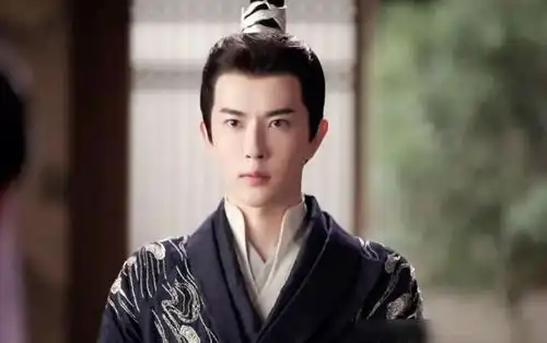 今天也是为美强惨流泪的一天他这颜值也太能打了吧
