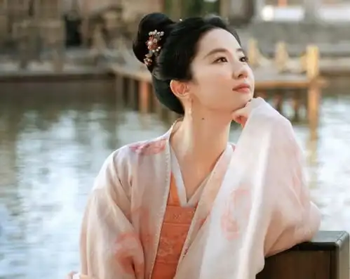 眼花近期10部新剧开机,还有12部新剧预排上线,靳东新剧不一般
