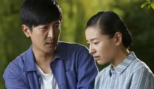 收视直逼第一,央视发文力推,这部经典改编的年代剧,有望成为爆款