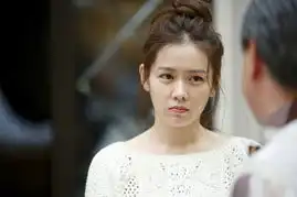 鲨鱼曝孙艺珍素颜照嘟嘴卖萌清纯迷人
