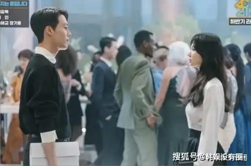 太甜了宋慧乔晒新剧花絮照,与张基龙散发粉色泡泡
